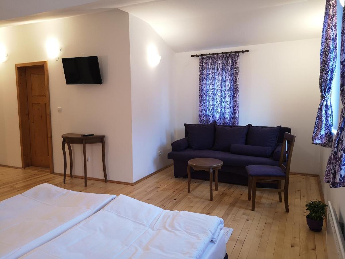 Algarte Guest House Madzhare Ngoại thất bức ảnh